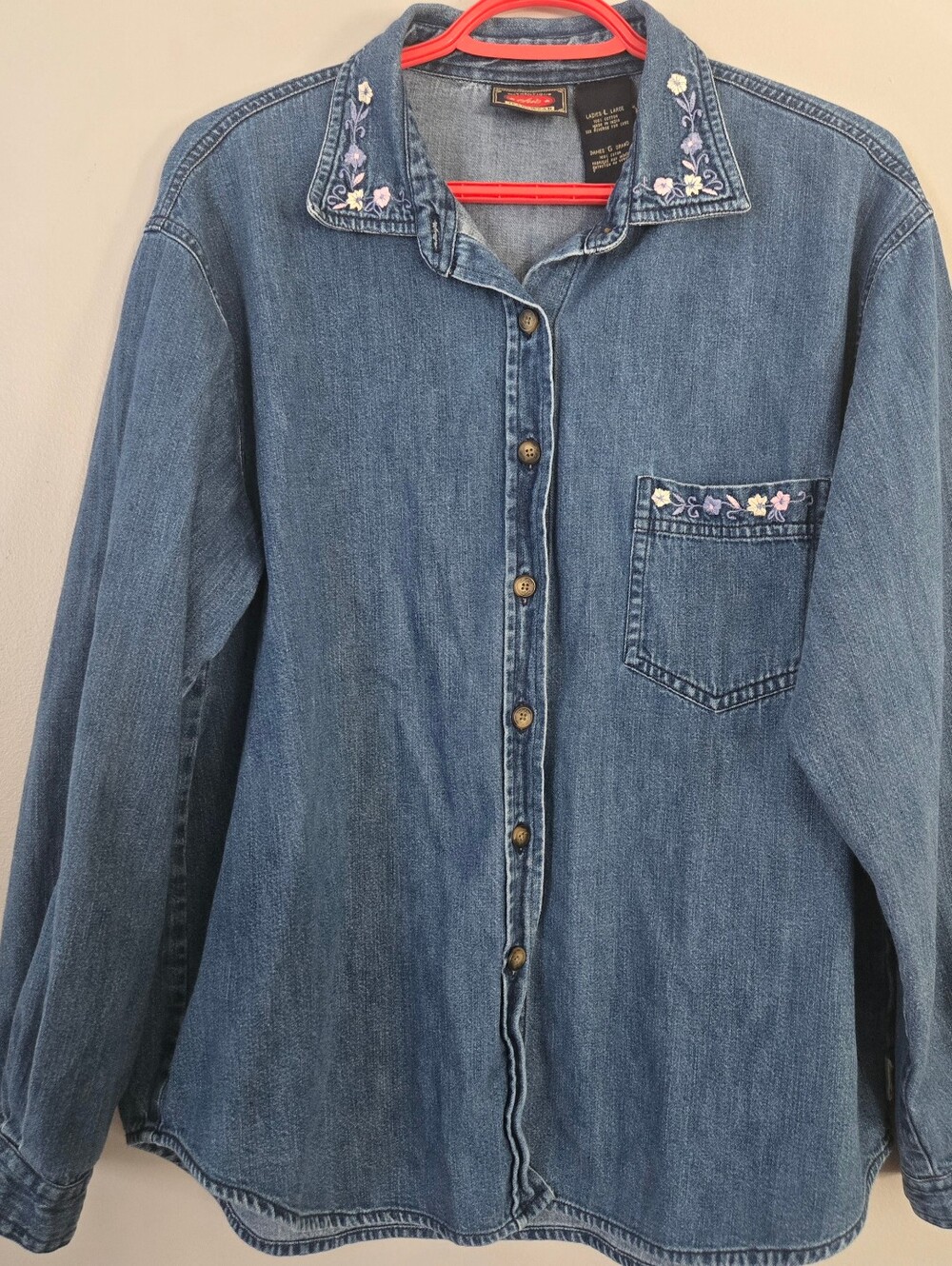 Vintage Authentic Chic Jeanswear Embroidered Denim Shirt Sizs Large Blue 1990s